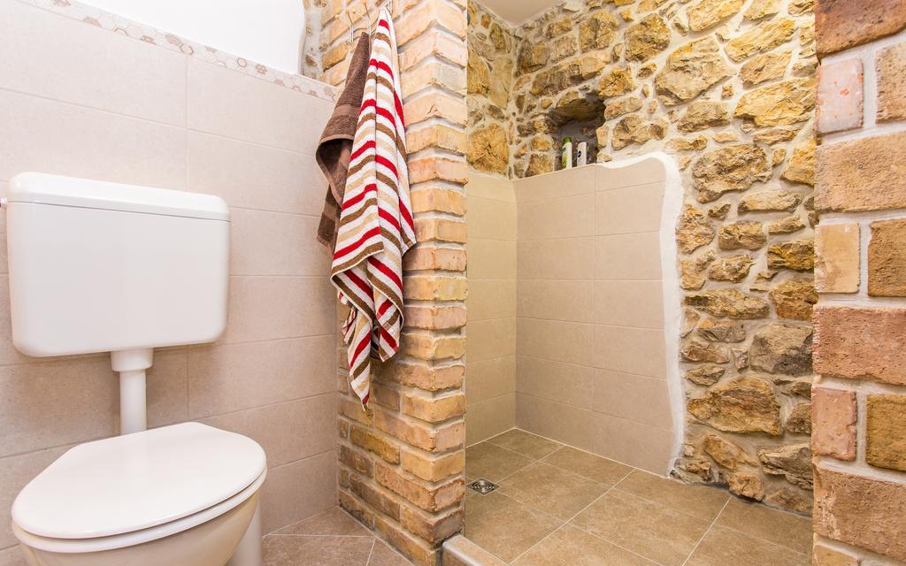 Apartman Bonaca Vrbnik Exterior photo